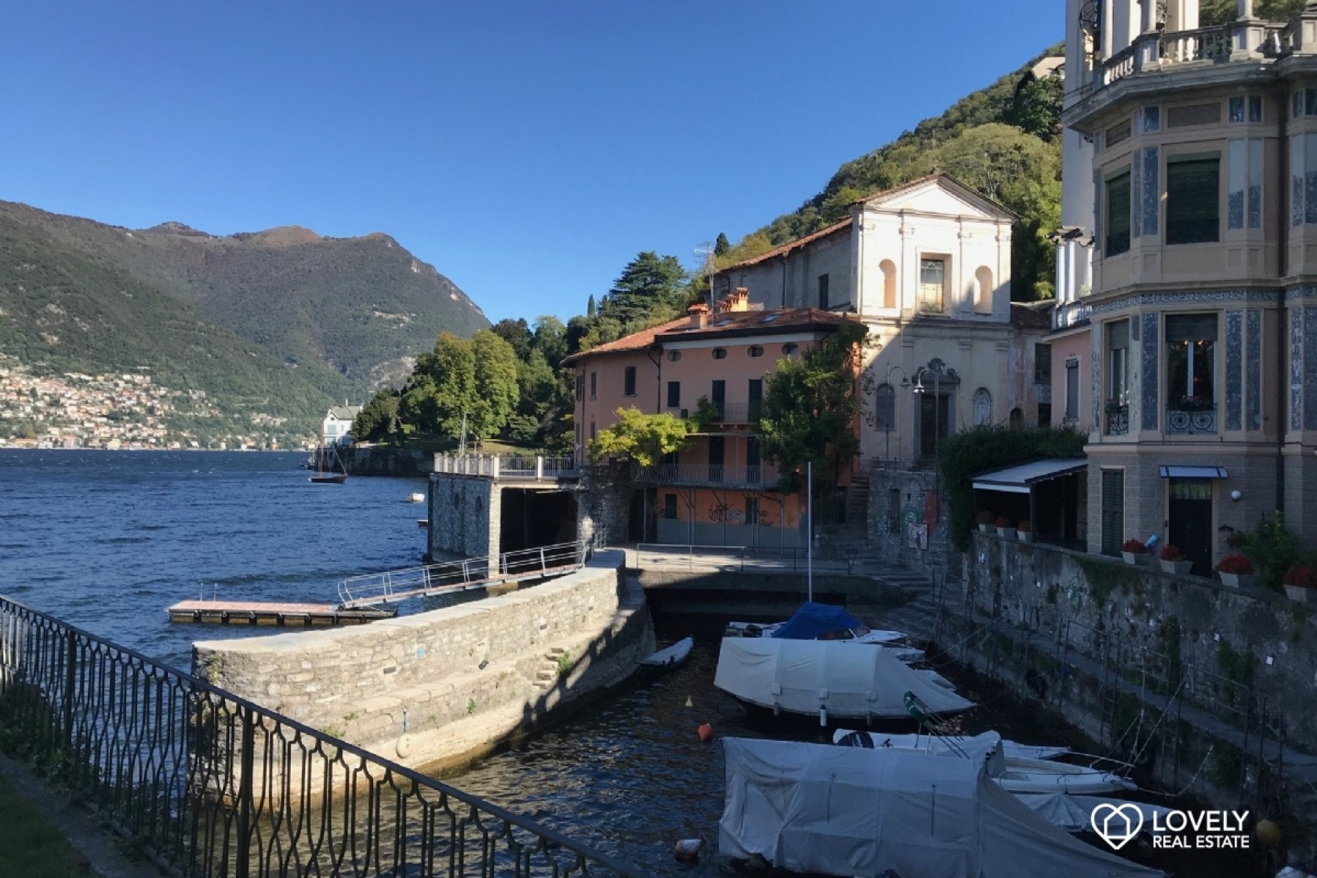 Vendita Appartamento Como - APPARTAMENTO DA SOGNO SUL LAGO Località Lago di Como