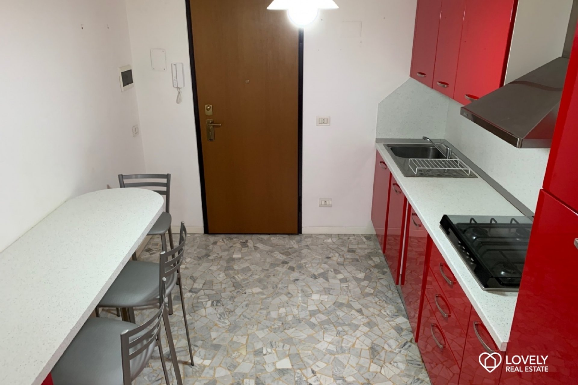 Affitto Appartamento Milano - AMPIO MONOLOCALE CON CUCINA ABITABILE Località Zara - Maciachini - Lancetti
