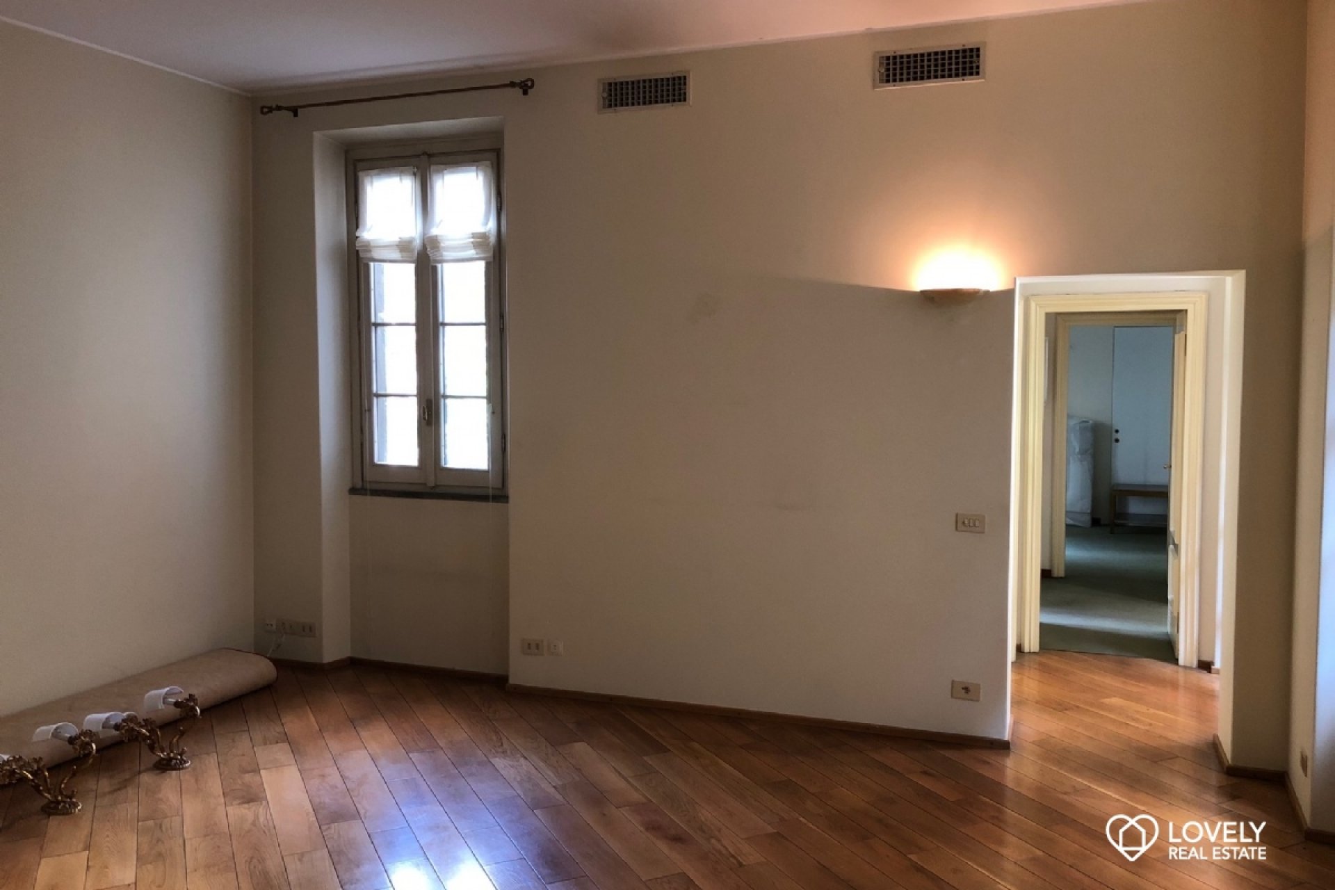 Affitto Appartamento Milano - TRILOCALE ADIACENZE VIA DELLA SPIGA Località Cairoli - Brera - Montenapoleone