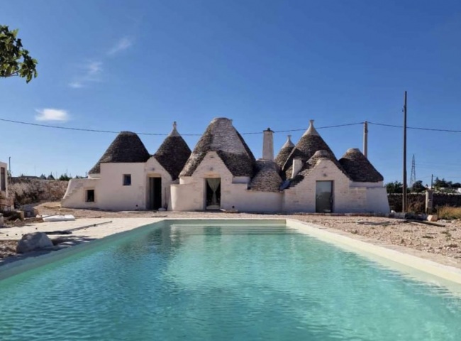 TRULLO WITH PROVATE POOL - VALLE D'ITRIA