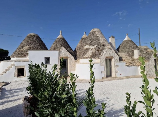 TRULLO WITH PROVATE POOL - VALLE D'ITRIA
