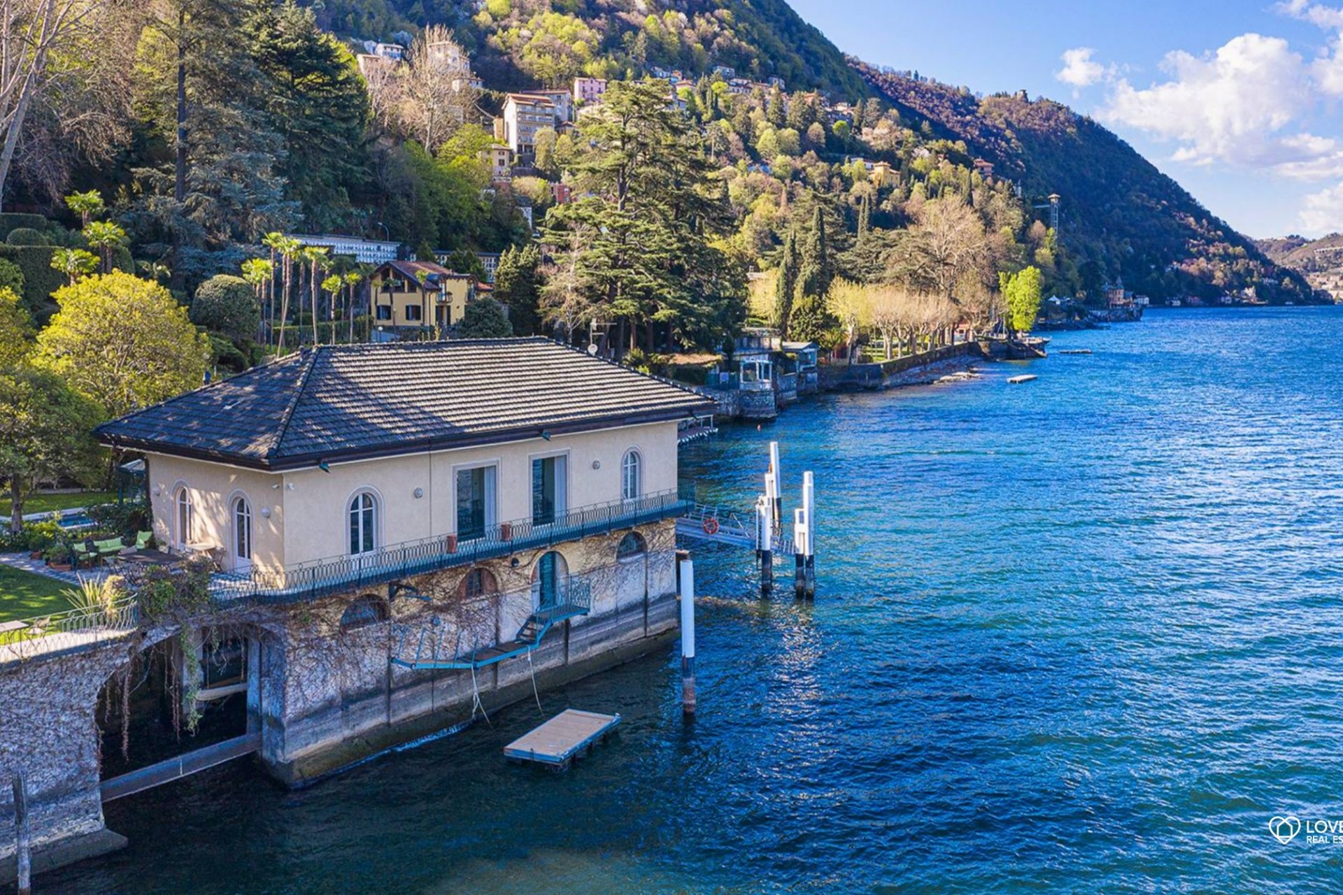 Vendita Villa Como - VILLA ON THE LAKE WITH PRIVATE DARSEN Locality Lago di Como